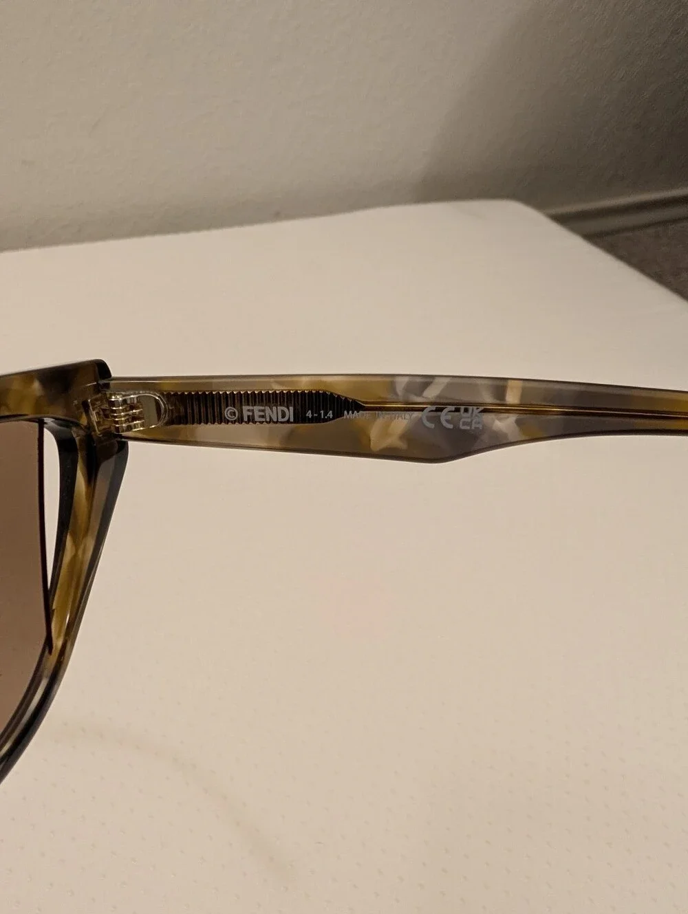 Fendi Brown Tortoiseshell Cat-Eye Sunglasses